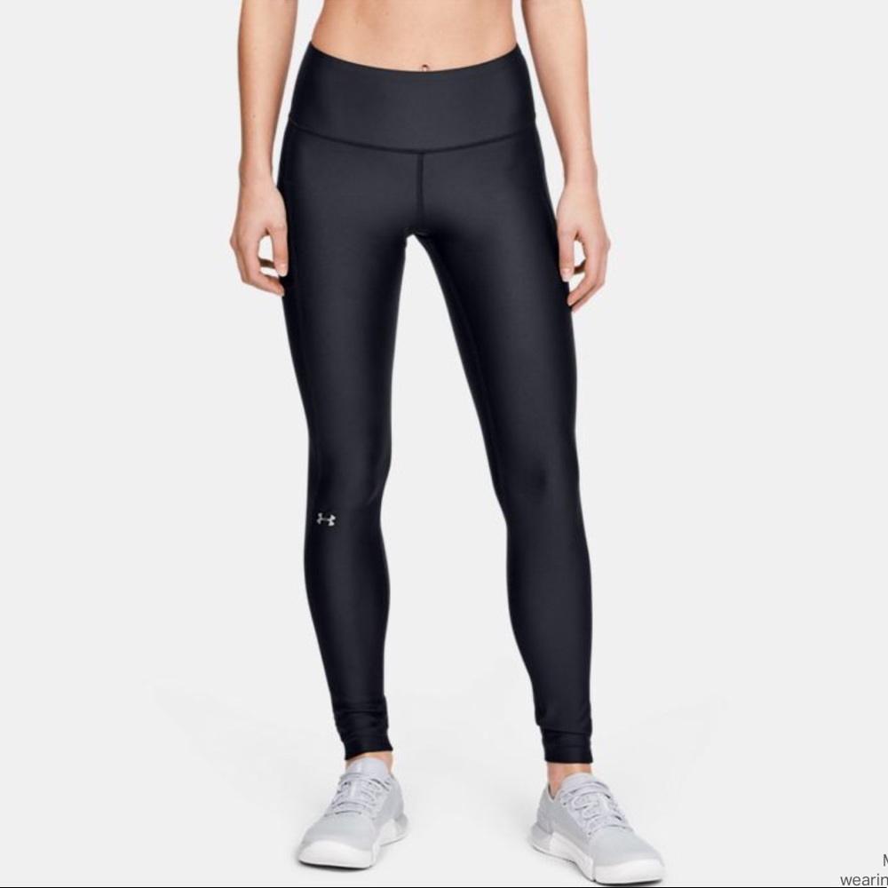 Black under armour athletic leggings medium